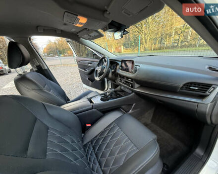 Белый Ниссан Rogue, объемом двигателя 1.5 л и пробегом 39 тыс. км за 21999 $, фото 50 на Automoto.ua