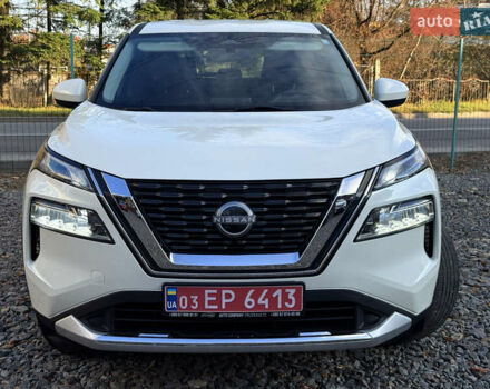 Белый Ниссан Rogue, объемом двигателя 1.5 л и пробегом 39 тыс. км за 21999 $, фото 102 на Automoto.ua