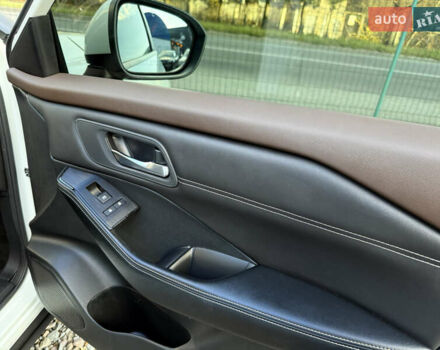 Белый Ниссан Rogue, объемом двигателя 1.5 л и пробегом 39 тыс. км за 21999 $, фото 30 на Automoto.ua