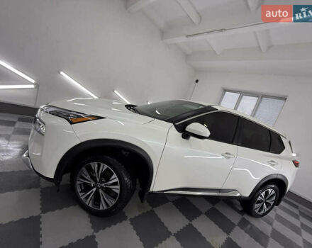 Белый Ниссан Rogue, объемом двигателя 1.5 л и пробегом 39 тыс. км за 21999 $, фото 89 на Automoto.ua