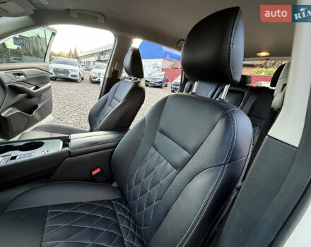 Белый Ниссан Rogue, объемом двигателя 1.5 л и пробегом 39 тыс. км за 21999 $, фото 70 на Automoto.ua