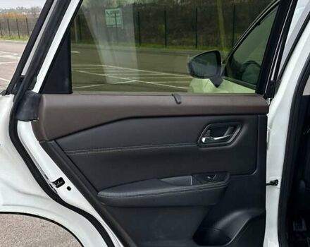 Белый Ниссан Rogue, объемом двигателя 1.5 л и пробегом 71 тыс. км за 25000 $, фото 13 на Automoto.ua