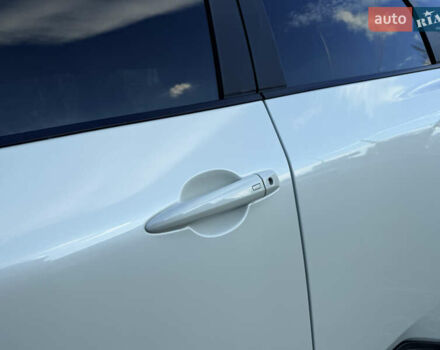 Белый Ниссан Rogue, объемом двигателя 1.5 л и пробегом 39 тыс. км за 21999 $, фото 97 на Automoto.ua