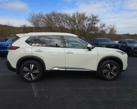 Белый Ниссан Rogue, объемом двигателя 1.5 л и пробегом 29 тыс. км за 11400 $, фото 4 на Automoto.ua