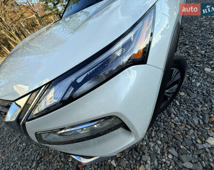 Белый Ниссан Rogue, объемом двигателя 1.5 л и пробегом 39 тыс. км за 21999 $, фото 81 на Automoto.ua