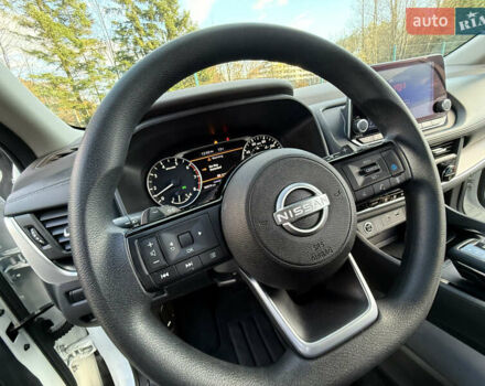 Белый Ниссан Rogue, объемом двигателя 1.5 л и пробегом 39 тыс. км за 21999 $, фото 73 на Automoto.ua