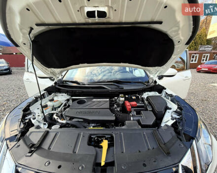 Белый Ниссан Rogue, объемом двигателя 1.5 л и пробегом 39 тыс. км за 21999 $, фото 81 на Automoto.ua