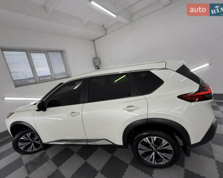 Белый Ниссан Rogue, объемом двигателя 1.5 л и пробегом 39 тыс. км за 21999 $, фото 19 на Automoto.ua