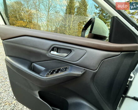 Белый Ниссан Rogue, объемом двигателя 1.5 л и пробегом 39 тыс. км за 21999 $, фото 74 на Automoto.ua