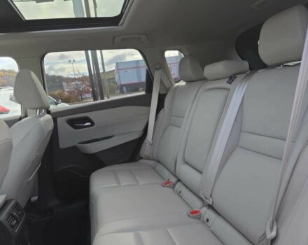 Белый Ниссан Rogue, объемом двигателя 1.5 л и пробегом 29 тыс. км за 11400 $, фото 10 на Automoto.ua