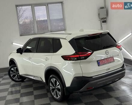 Белый Ниссан Rogue, объемом двигателя 1.5 л и пробегом 39 тыс. км за 21999 $, фото 21 на Automoto.ua