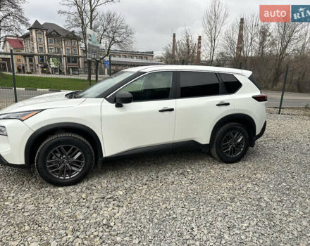 Білий Ніссан Rogue, об'ємом двигуна 1.5 л та пробігом 92 тис. км за 18900 $, фото 10 на Automoto.ua