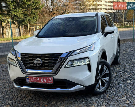 Белый Ниссан Rogue, объемом двигателя 1.5 л и пробегом 39 тыс. км за 21999 $, фото 4 на Automoto.ua