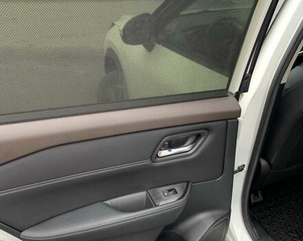 Белый Ниссан Rogue, объемом двигателя 1.5 л и пробегом 11 тыс. км за 27200 $, фото 9 на Automoto.ua