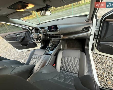 Белый Ниссан Rogue, объемом двигателя 1.5 л и пробегом 39 тыс. км за 21999 $, фото 39 на Automoto.ua