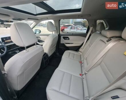 Белый Ниссан Rogue, объемом двигателя 1.5 л и пробегом 24 тыс. км за 24800 $, фото 6 на Automoto.ua