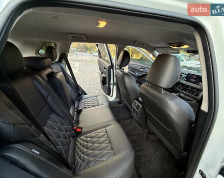 Белый Ниссан Rogue, объемом двигателя 1.5 л и пробегом 39 тыс. км за 21999 $, фото 39 на Automoto.ua