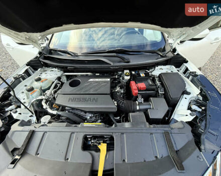 Белый Ниссан Rogue, объемом двигателя 1.5 л и пробегом 39 тыс. км за 21999 $, фото 75 на Automoto.ua