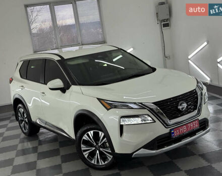 Белый Ниссан Rogue, объемом двигателя 1.5 л и пробегом 39 тыс. км за 21999 $, фото 3 на Automoto.ua