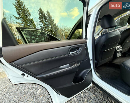 Белый Ниссан Rogue, объемом двигателя 1.5 л и пробегом 39 тыс. км за 21999 $, фото 53 на Automoto.ua