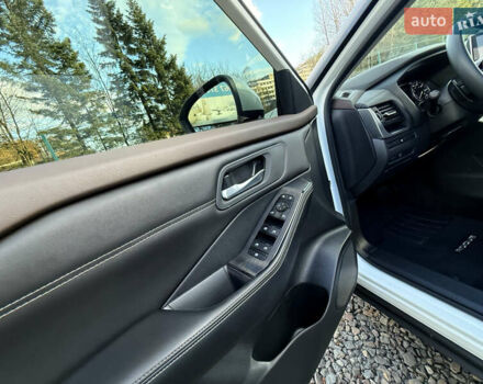 Белый Ниссан Rogue, объемом двигателя 1.5 л и пробегом 39 тыс. км за 21999 $, фото 56 на Automoto.ua