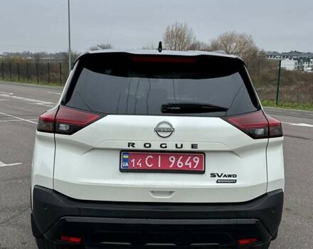 Белый Ниссан Rogue, объемом двигателя 1.5 л и пробегом 71 тыс. км за 25000 $, фото 1 на Automoto.ua