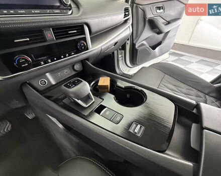 Белый Ниссан Rogue, объемом двигателя 1.5 л и пробегом 39 тыс. км за 21999 $, фото 33 на Automoto.ua