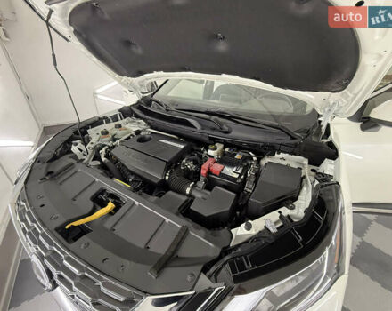 Белый Ниссан Rogue, объемом двигателя 1.5 л и пробегом 39 тыс. км за 21999 $, фото 68 на Automoto.ua