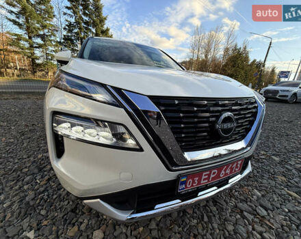 Белый Ниссан Rogue, объемом двигателя 1.5 л и пробегом 39 тыс. км за 21999 $, фото 5 на Automoto.ua
