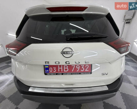 Белый Ниссан Rogue, объемом двигателя 1.5 л и пробегом 39 тыс. км за 21999 $, фото 104 на Automoto.ua