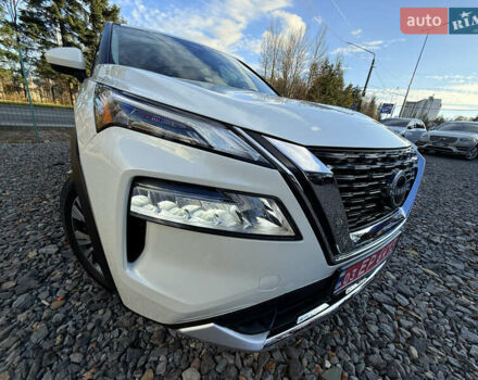 Белый Ниссан Rogue, объемом двигателя 1.5 л и пробегом 39 тыс. км за 21999 $, фото 89 на Automoto.ua