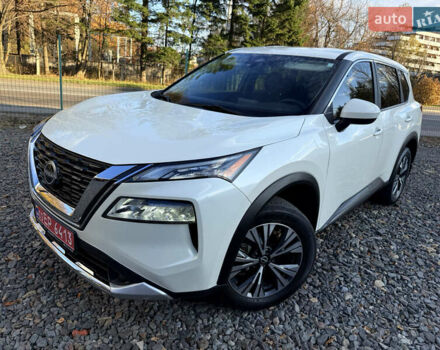 Белый Ниссан Rogue, объемом двигателя 1.5 л и пробегом 39 тыс. км за 21999 $, фото 93 на Automoto.ua