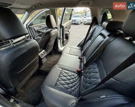 Белый Ниссан Rogue, объемом двигателя 1.5 л и пробегом 39 тыс. км за 21999 $, фото 58 на Automoto.ua