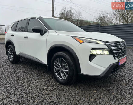 Белый Ниссан Rogue, объемом двигателя 1.5 л и пробегом 22 тыс. км за 25000 $, фото 38 на Automoto.ua