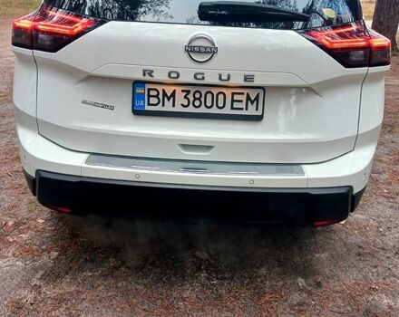 Белый Ниссан Rogue, объемом двигателя 1.5 л и пробегом 17 тыс. км за 24500 $, фото 3 на Automoto.ua