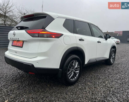 Белый Ниссан Rogue, объемом двигателя 1.5 л и пробегом 22 тыс. км за 25000 $, фото 40 на Automoto.ua