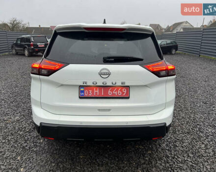 Белый Ниссан Rogue, объемом двигателя 1.5 л и пробегом 22 тыс. км за 25000 $, фото 14 на Automoto.ua