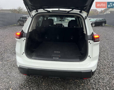 Белый Ниссан Rogue, объемом двигателя 1.5 л и пробегом 22 тыс. км за 25000 $, фото 35 на Automoto.ua