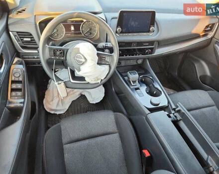 Білий Ніссан Rogue, об'ємом двигуна 1.5 л та пробігом 36 тис. км за 15600 $, фото 6 на Automoto.ua