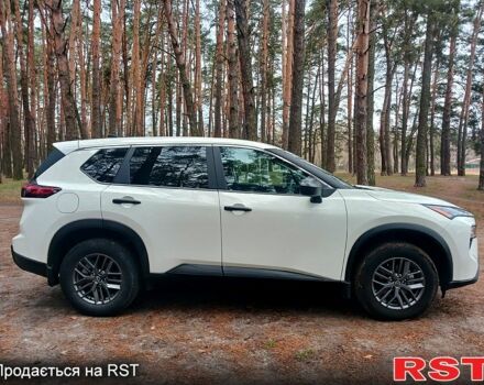 Белый Ниссан Rogue, объемом двигателя 1.5 л и пробегом 17 тыс. км за 24500 $, фото 6 на Automoto.ua