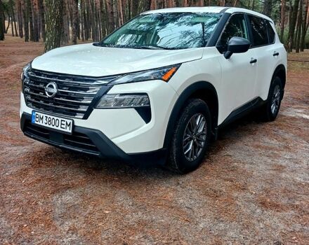 Белый Ниссан Rogue, объемом двигателя 1.5 л и пробегом 17 тыс. км за 24500 $, фото 2 на Automoto.ua