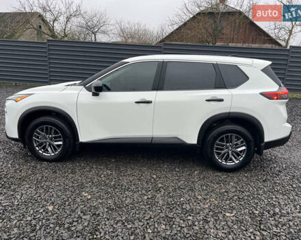 Белый Ниссан Rogue, объемом двигателя 1.5 л и пробегом 22 тыс. км за 25000 $, фото 16 на Automoto.ua