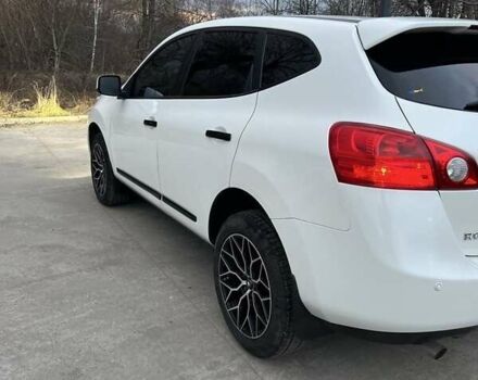 Белый Ниссан Rogue, объемом двигателя 2.5 л и пробегом 170 тыс. км за 9900 $, фото 1 на Automoto.ua