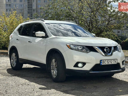 Белый Ниссан Rogue, объемом двигателя 2.49 л и пробегом 130 тыс. км за 13000 $, фото 1 на Automoto.ua