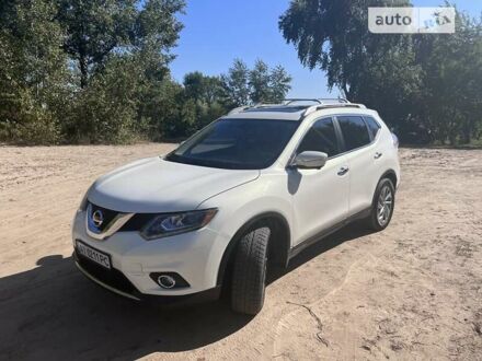 Ниссан Rogue 2014 в Киеве на Automoto.ua Белый Ниссан Rogue, объемом двигателя 2.49 л и пробегом 150 тыс. км за 15000 $, фото 1 на Automoto.ua