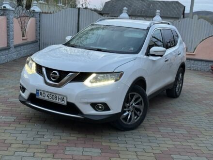 Ниссан Rogue 2014 в Ужгороде на Automoto.ua Белый Ниссан Rogue, объемом двигателя 2.5 л и пробегом 290 тыс. км за 9999 $, фото 1 на Automoto.ua