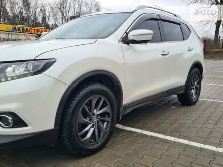 Ніссан Rogue 2015 у Тернополі на Automoto.ua Білий Ніссан Rogue, об'ємом двигуна 2.5 л та пробігом 192 тис. км за 13800 $, фото 1 на Automoto.ua