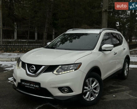 Белый Ниссан Rogue, объемом двигателя 2.5 л и пробегом 136 тыс. км за 13499 $, фото 1 на Automoto.ua