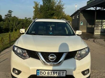 Белый Ниссан Rogue, объемом двигателя 2.5 л и пробегом 226 тыс. км за 12200 $, фото 1 на Automoto.ua