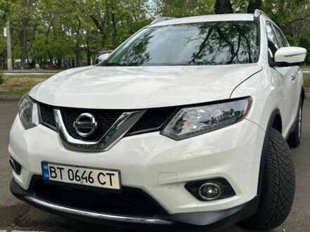 Ниссан Rogue 2015 в Николаеве на Automoto.ua Белый Ниссан Rogue, объемом двигателя 2.5 л и пробегом 125 тыс. км за 13600 $, фото 1 на Automoto.ua
